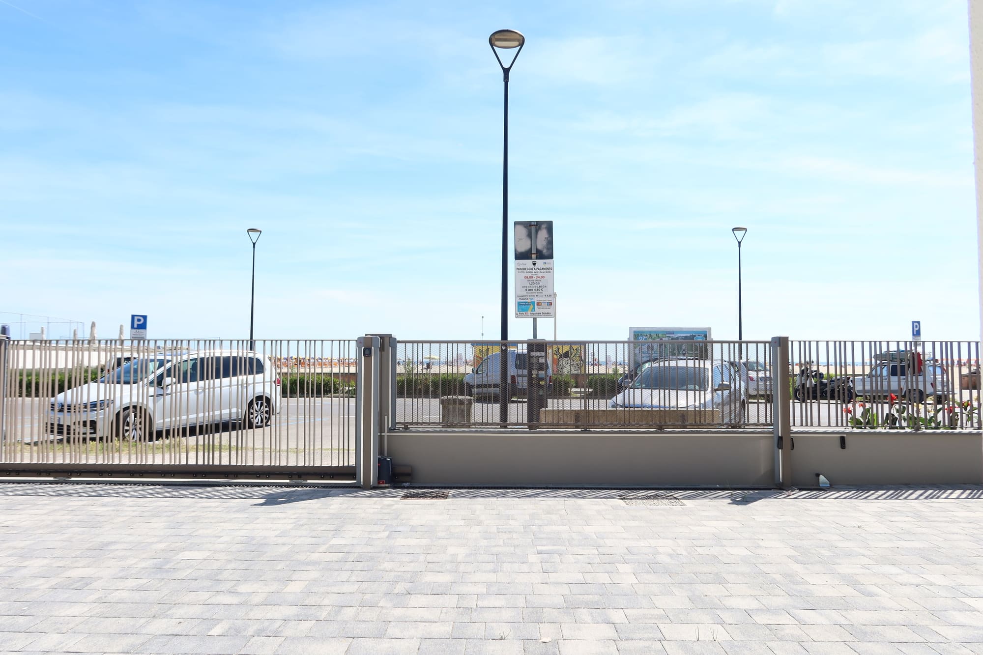 LUNGOMARE DELEDDA INT.6 